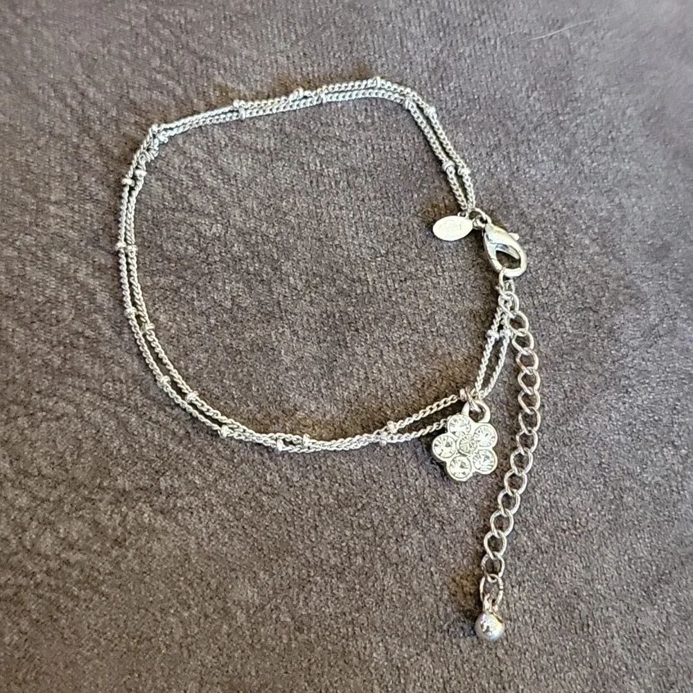 PREMIER DESIGNS Daisy Flower Charm Chain Anklet - Picture 2 of 5